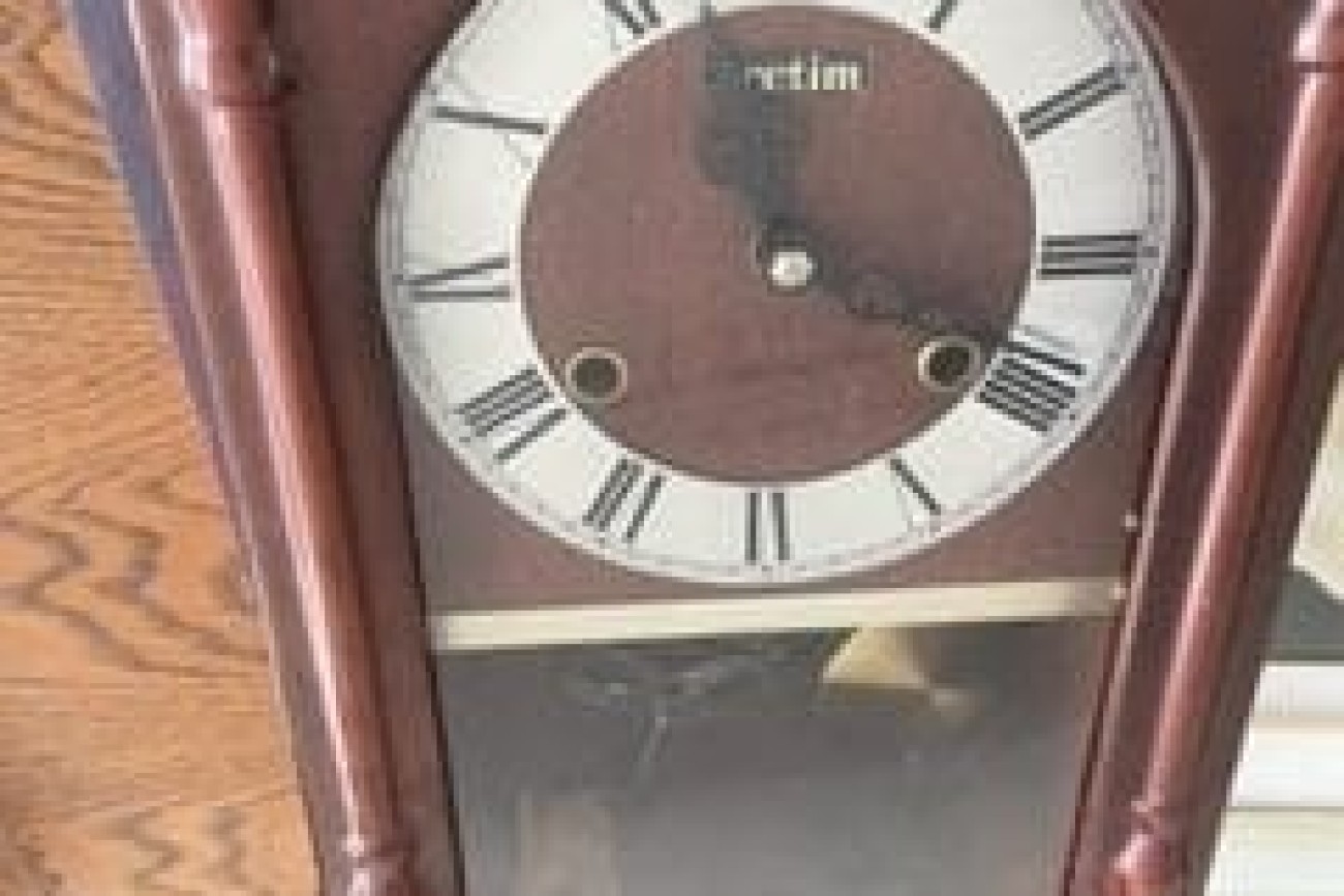 small mantle piece clock