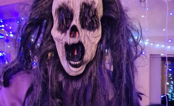 scary halloween mask image